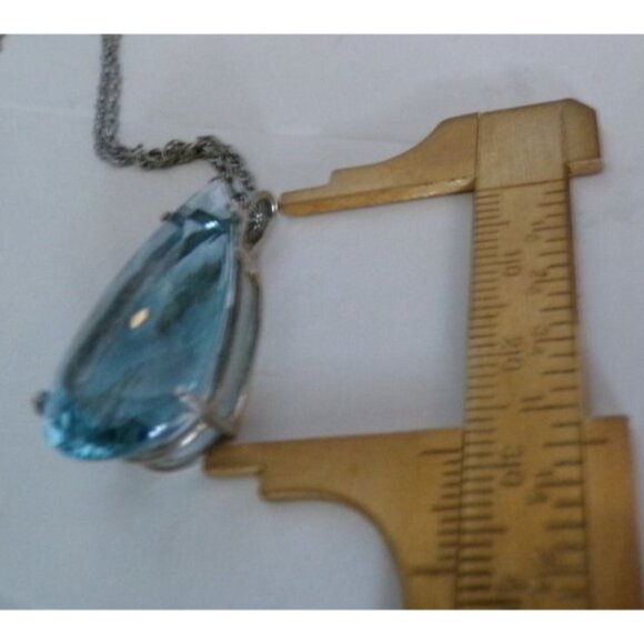 Natural Blue Topaz Pear shaped 30mm X 17MM Pendant 18" J Avery twisted chain - Picture 11 of 16